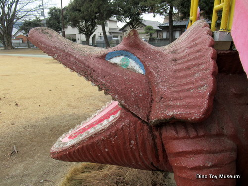 群馬県太田市の天神公園　ハイブリッド恐竜！